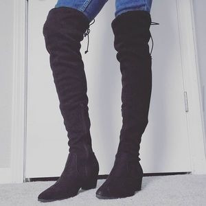 Knee high black Francesca’s boots